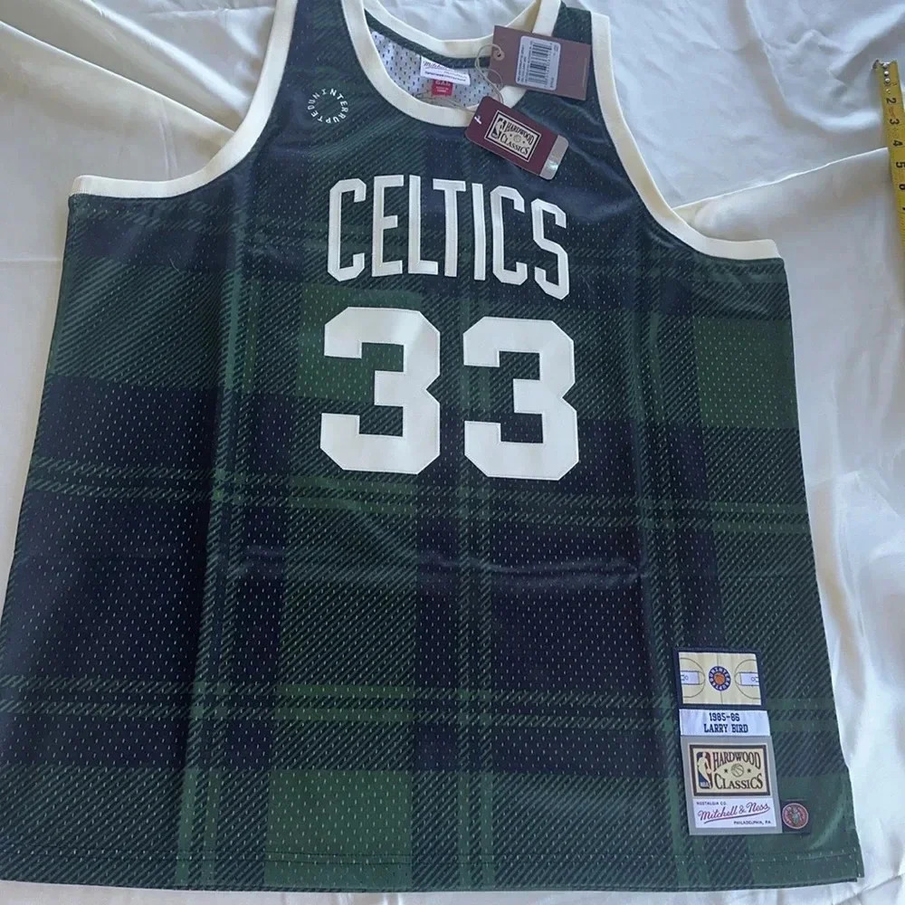 Celtics basketball shirt Larry Bird 33 NWTs
